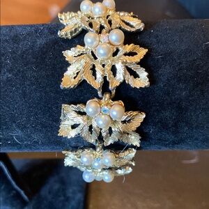 Judy Lee Vintage Gold and Cream Floral Pattern Bracelet